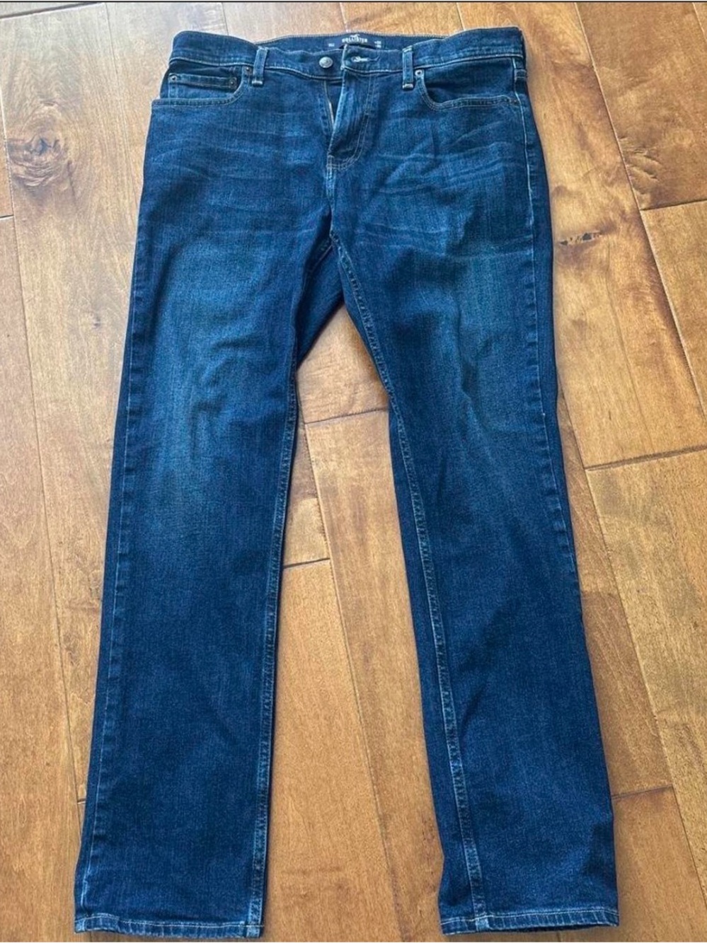 Hollister Women's Straight Leg Jeans in Deep Blue Denim